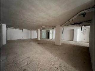 Nau industrial a Pere Crespí. Almacén venta alzira