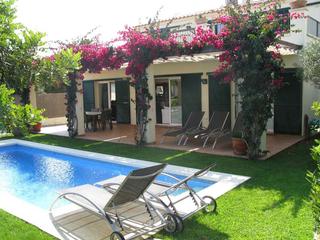 Casa  Calle armallader. Casa unifamiliar situada en una urbanización de sant feliu de gu Casa  Calle armallader. Casa unifamiliar situada en una urbanización de sant feliu de gu