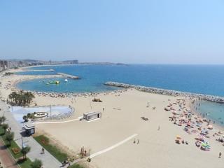tic  Paseo josep mundet. Apartamento situado en primera lnea de la playa en el passeig j