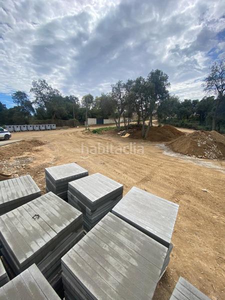 Foto a3abb87d-a688-4e42-85c8-e9789b71f4a7. Terreno residencial parcela totalmente llana de 453 m2. en Calonge