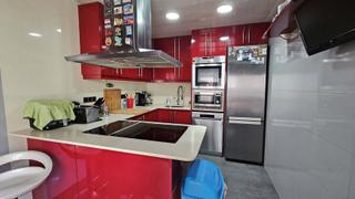 Maison  Carrer de josep berga i boada. Casa muy céntrica con 2 viviendas independientes, garaje, jardín