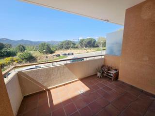 Pis  Carrer de vicens martorell. Piso en mas balmanya, ascensor, plaza de parking, piscina.