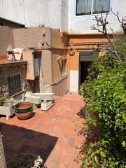 Planta baixa  Calle de l'algavira. Vivienda en planta baja, para reformar, muy cerca del centro pea