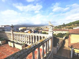 House in Volta de l´Ametller. Casa en venta con terraza situada en una zona muy tranquila.