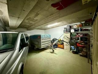 Parking coche  Avenida de s'agaró. Plaza de parking cerrada con puerta automática al lado de port d