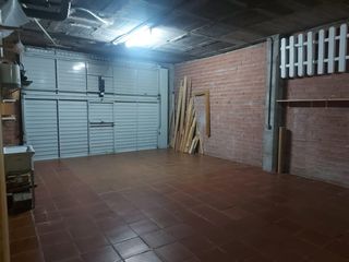 Autoparkplatz  Avenida avinguda saragossa. Amplio garaje en venta zona mossos
