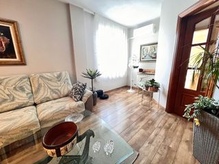 Pis  Passeig passeig guíxols. Piso reformado en venta situado en el passeig dels guíxols
