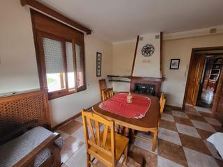 Casa adosada en Manlleu. Ref 563 casa con dos viviendas en venta a las afueras d e manlle