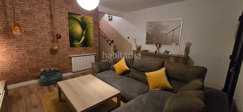 Foto 15ccbd95-bd36-4d0e-b8b0-ffe427cf472f. Casa pareada casa a 3 vientos en venta zona de gracia en Manlleu