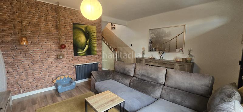 Foto 38abd630-0d75-46ee-8041-a9b307779e3e. Casa pareada casa a 3 vientos en venta zona de gracia en Manlleu