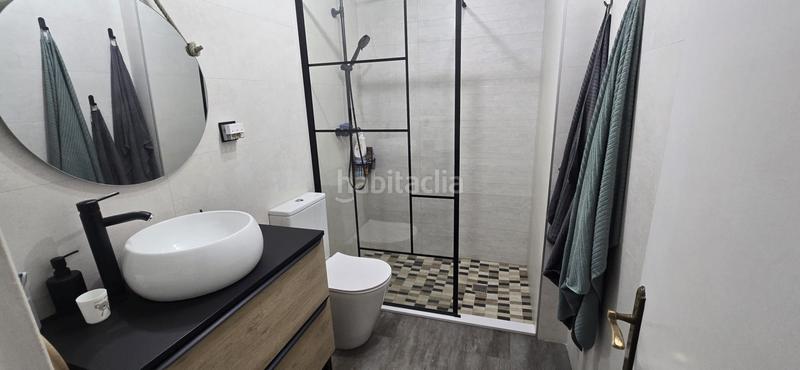 Foto bf30663c-cec8-49a6-8bd8-627e8cccd0d3. Casa pareada casa a 3 vientos en venta zona de gracia en Manlleu