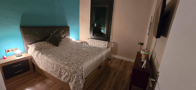 Foto f51843de-27e9-419d-80e3-7b8f09728f83. Casa pareada casa a 3 vientos en venta zona de gracia en Manlleu