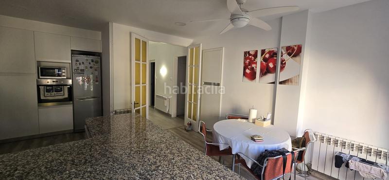 Foto 72d49533-c1eb-40ee-9122-c5b99bc81c9e. Dúplex a carrer d'enric delaris 40 a Manlleu