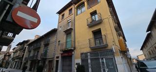 Flat in Carrer del pont 63. Piso para rehabilitar en el centro de manlleu a la venta