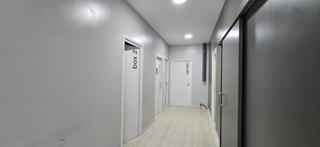 Lloguer Local Comercial a Carrer del montseny 48. Manlleu local en alquiler preparado para una clinica