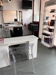 Local Comercial a Roda de Ter. Peluqueria en venta o traspaso con alquiler en roda de ter