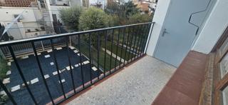 Casa adossada a Manlleu. Casa de segunda mano en venta manlleu