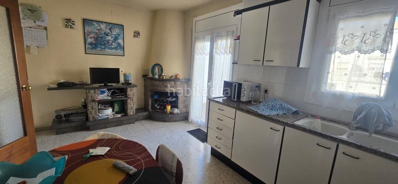 Foto 25946f08-cb6f-4e9b-ba10-93f0212c9b2d. Maison jumelée avec cheminée chauffage parking dans Manlleu