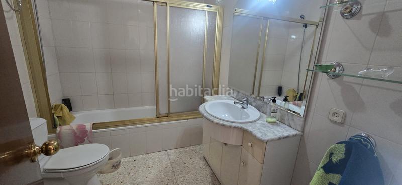 Foto d96746ca-49b6-41b5-8c2a-19f7e0603a3c. Maison jumelée avec cheminée chauffage parking dans Manlleu