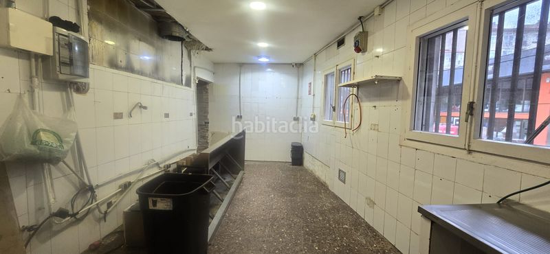 Foto 1bdd249a-7aca-420f-ade1-12924670466a. Local comercial a passeig de sant joan 153 a Manlleu