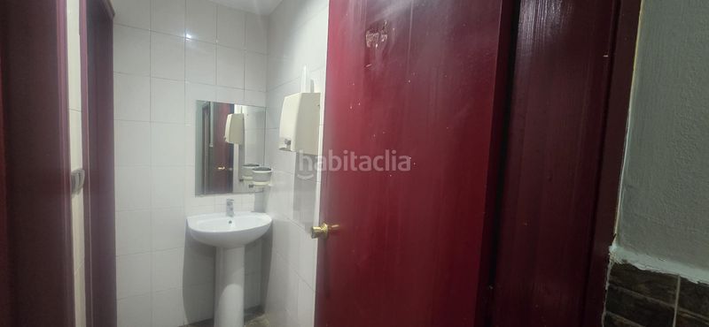 Foto 2fae22c1-eb0d-4750-8a1e-11ab290068ad. Local comercial a passeig de sant joan 153 a Manlleu