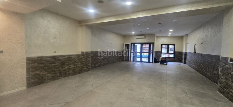 Foto 64110ccb-3c56-4215-8603-ec3fafc53cb7. Local comercial a passeig de sant joan 153 a Manlleu