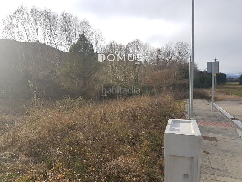 Foto 7b0cf71b-196a-4a50-af7e-652fcbdc4760. Terreno residencial parcela urbana en venta . en Besalú