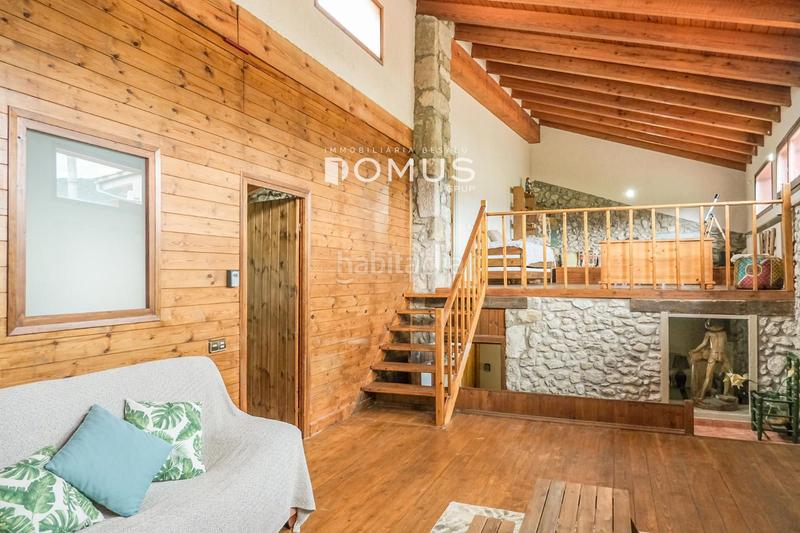 Foto 0d8cb5db-3e9d-44a5-b9a9-29026216fce9. Casa con riscaldamento parcheggio in Vall d´en Bas (La)