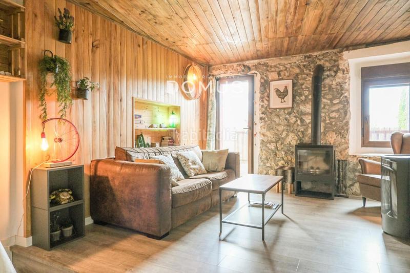Foto 1a6171bc-a339-4f4a-9843-5ad97c174a77. Casa con riscaldamento parcheggio in Vall d´en Bas (La)