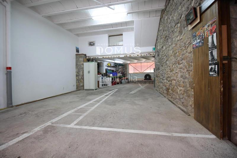 Foto 5224a825-38cd-4eae-a008-7c9900441f2a. Casa con riscaldamento parcheggio in Vall d´en Bas (La)