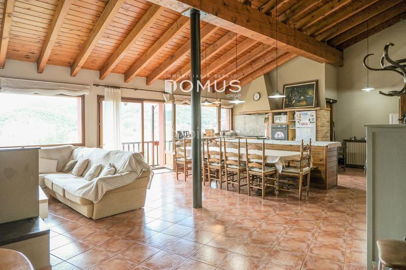 Foto 59319bd6-b660-40dd-9158-996a36d5aca3. Casa con riscaldamento parcheggio in Vall d´en Bas (La)