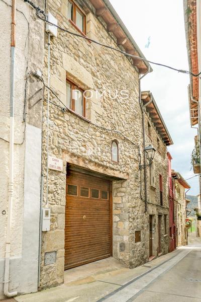 Foto aa19bccf-be43-4ca5-976d-9f30a546a318. Casa con riscaldamento parcheggio in Vall d´en Bas (La)