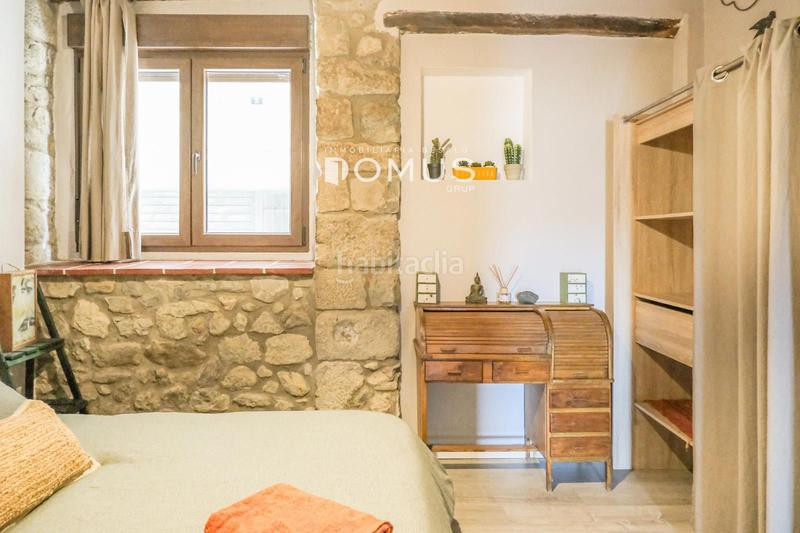 Foto be3f679f-0b1f-41d1-b095-ca54eb0fc156. Casa con riscaldamento parcheggio in Vall d´en Bas (La)