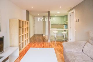 Location Appartement  Llibertat. Piso en alquiler en banyoles con piscina