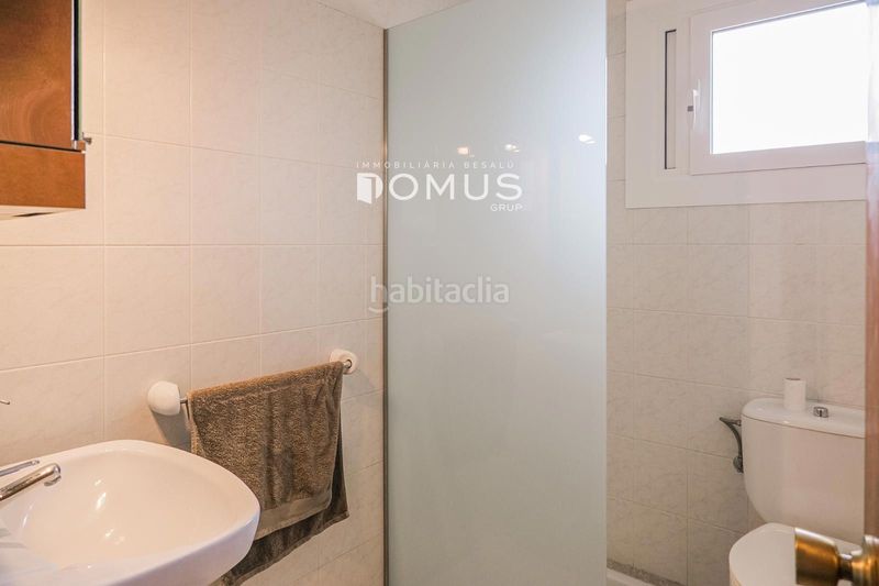 Foto af95f92a-718b-452a-a469-a930b66d4280. Casa amb aparcament a Besalú