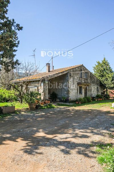 Foto 065ce85d-ba22-4eb9-92fb-e03b5c5cac76. Masía  en venta en Besalú