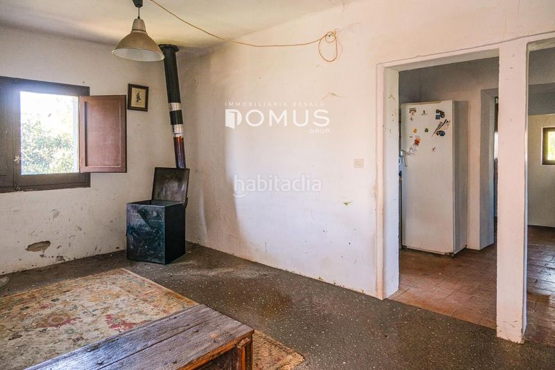 Foto 5e894fc0-bd05-405d-9e87-392438785ed5. Masía  en venta en Besalú