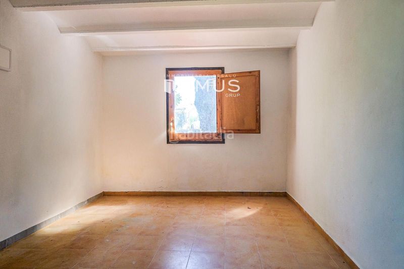 Foto 6804907d-ef93-4f81-8234-e22b6a7f463b. Masía  en venta en Besalú