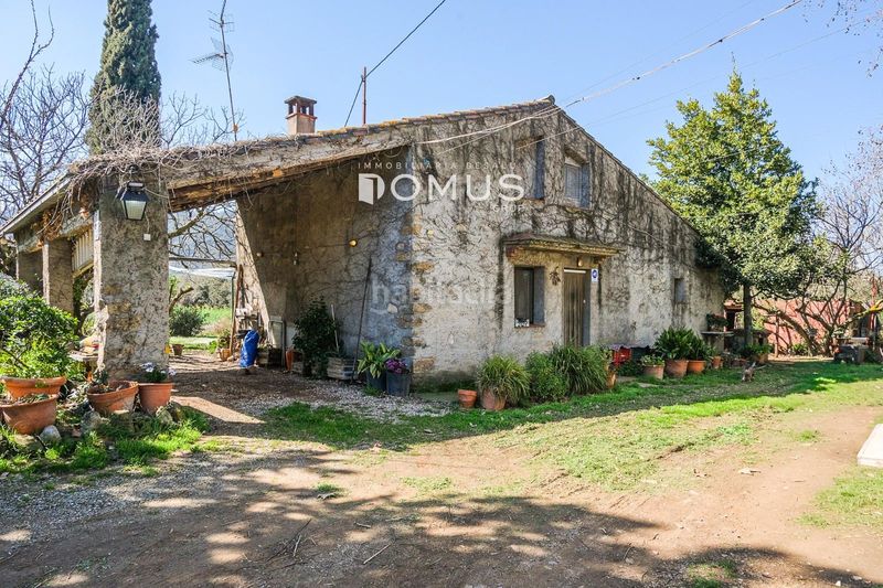 Foto e0789485-5d93-4f39-8832-14a6cc2a481c. Masía  en venta en Besalú
