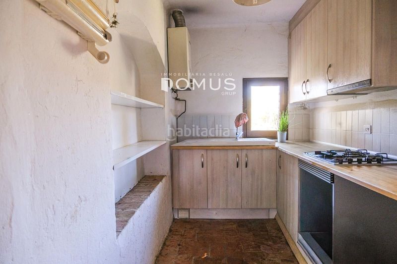 Foto e7763a7f-4823-4e9c-a86c-2a82007ab033. Masía  en venta en Besalú