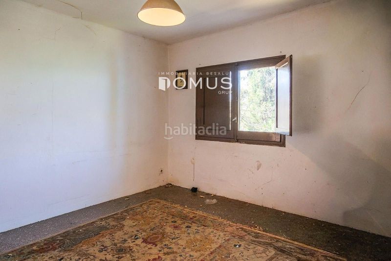 Foto f46849dd-e22a-4fce-a072-474c2f2a36ca. Masía  en venta en Besalú