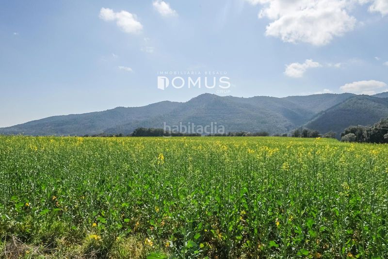 Foto f8459436-7765-4f4d-962d-6610d1133944. Masía  en venta en Besalú