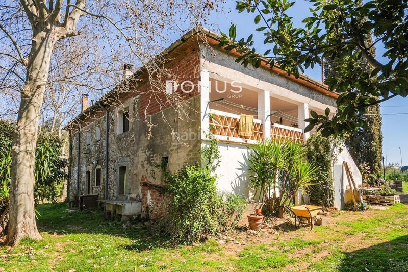 Foto fcf57fd3-ba17-4f5d-8dae-8f8640252bd8. Masía  en venta en Besalú