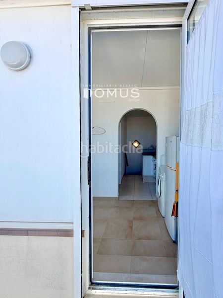 Foto 1477880a-4b18-4919-be05-d62a80c6fdef. Location attique avec chauffage dans Nucli Antic Escala (L´)