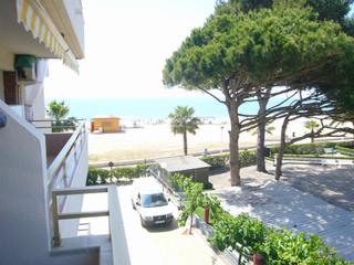 Location Appartement  Av. diputacion 130. Zona ideal familias de 7 kilometros de playa entre cambrils y sa
