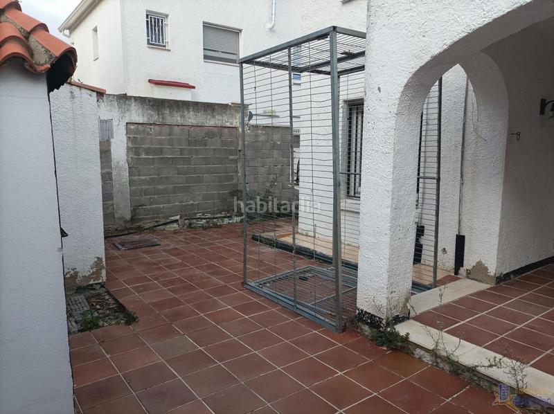 Foto 65e8b991-e2b2-4a22-a0f8-6524c7955f31. Casa aparellada a fraipont 25 a Vilafortuny Cambrils