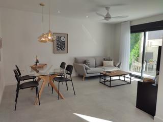 Casa en Pilar de la Horadada Ciudad. Bungalow bajo o aticos en pilar de la horadada