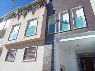 Appartement à 12 de octubre 3. Piso en el pilar de la horadada