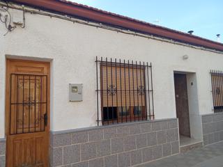Casa a Emilio castelar 85. Casa planta baja cerca del centro de san pedro del pinatar