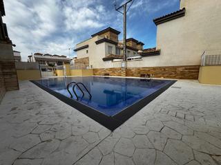 Zweistöckige Wohnung in Los Peñascos-El Salero-Los Imbernones